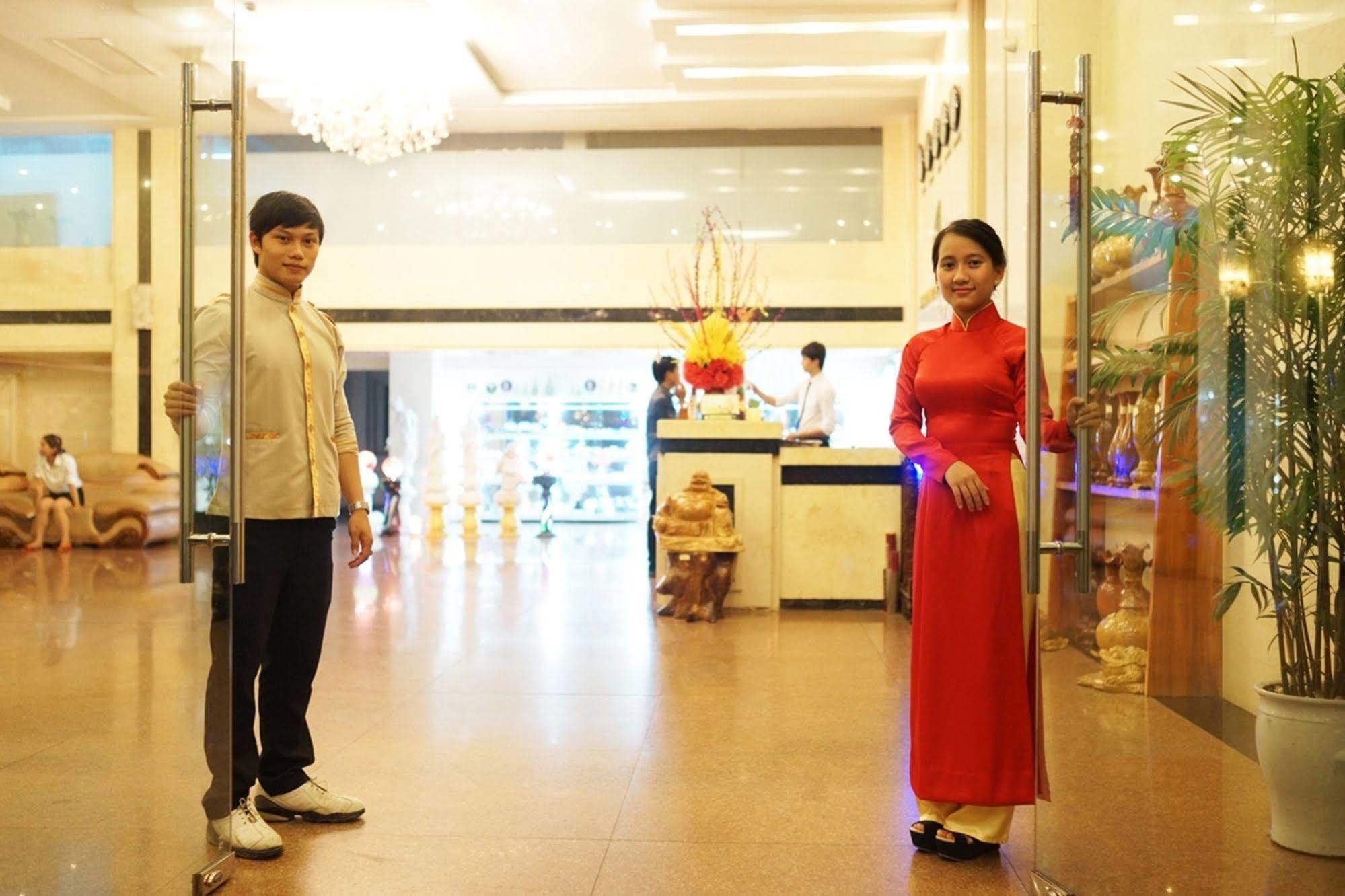 Vian Hotel Đà Nẵng Exterior foto